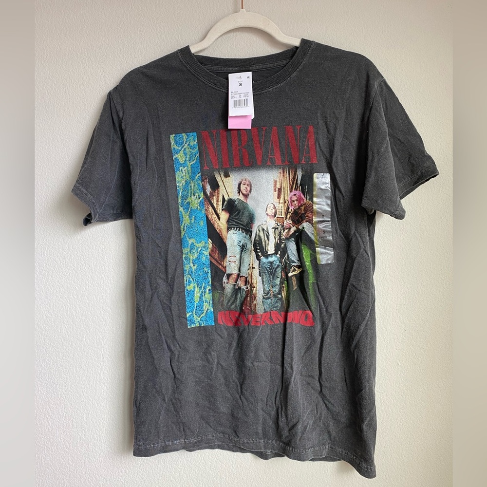 Nirvana “Nevermind“ album shirt